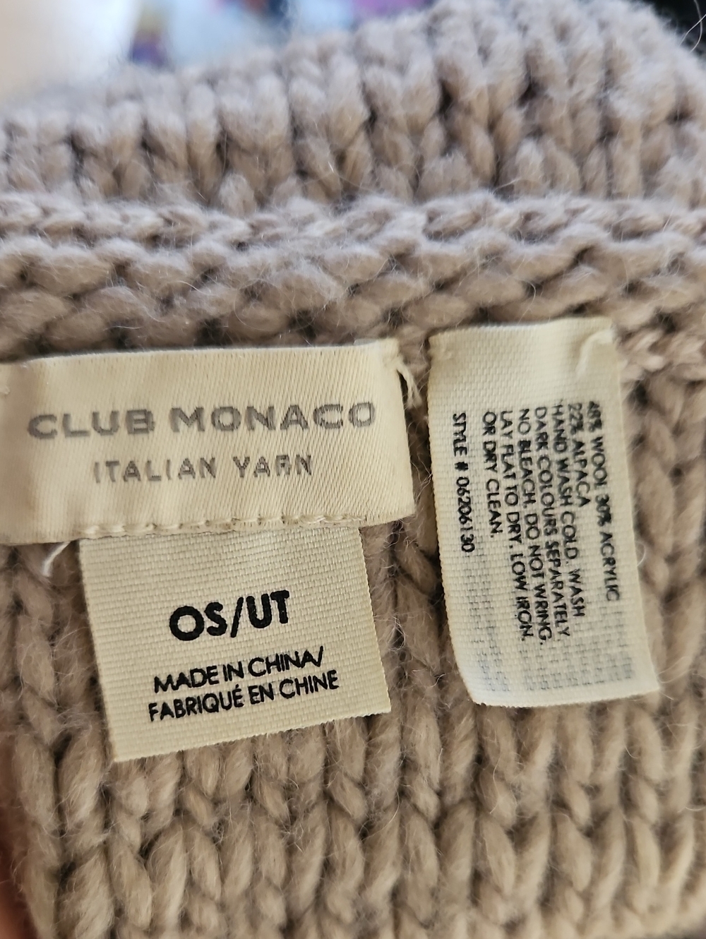Club Monaco 48% Wool 22% Alpaca Blend Chunky Knit Infinity Scarf - Picture 3 of 4